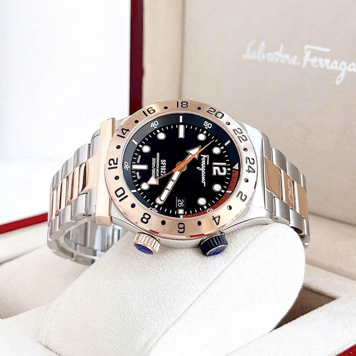 Salvatore Ferragamo 1927 SFMZ00622