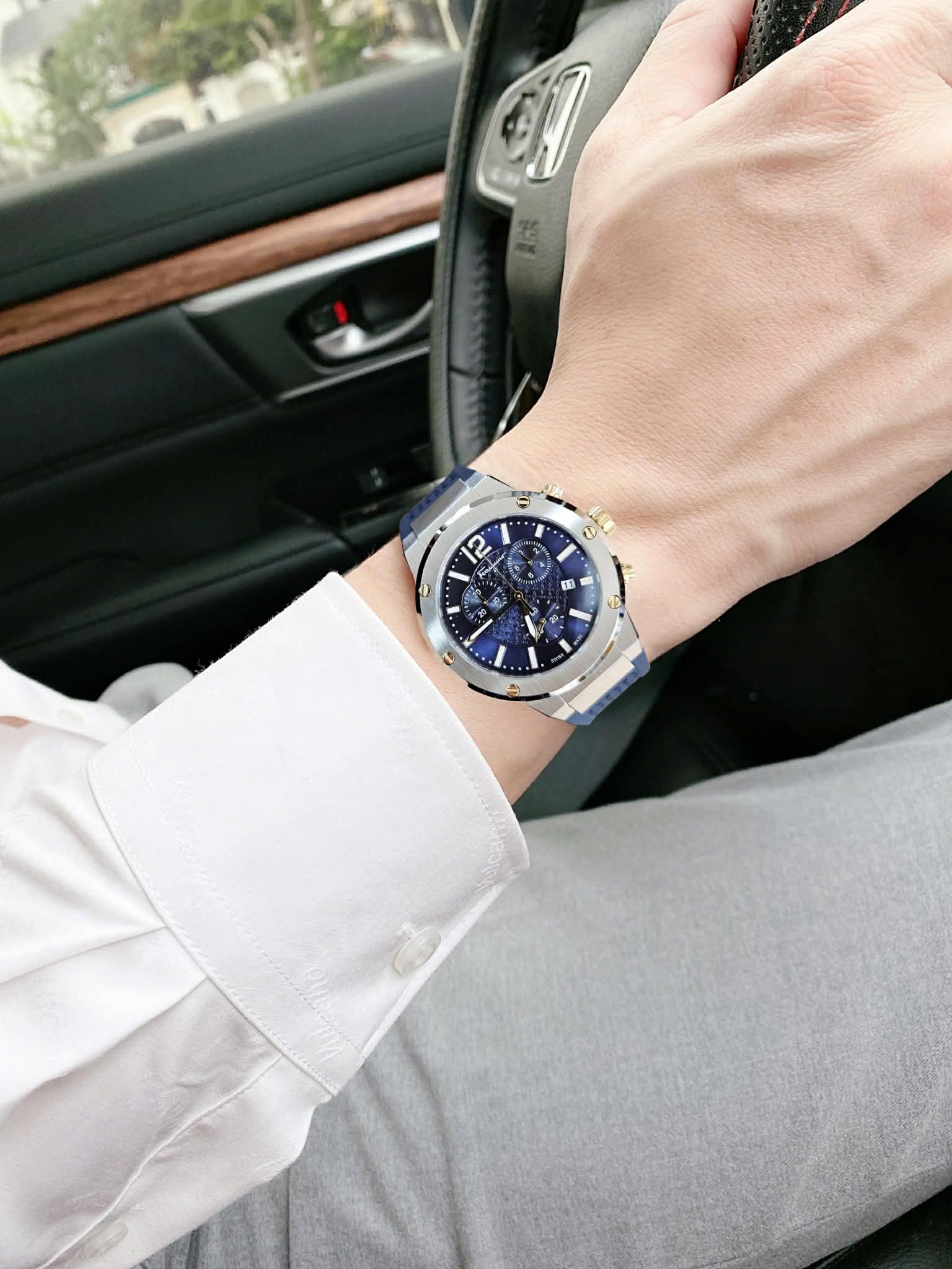 Đồng Hồ Salvatore Ferragamo F-80 Chronograph SFJE00724
