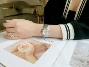 Đồng Hồ Versace VE1601018 Daphnis