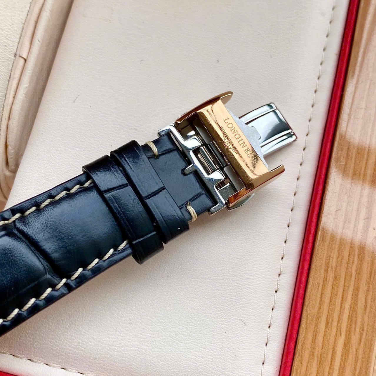 Longines Conquest Moonphase Chronograph Demi 18K L2.798.5.72.3