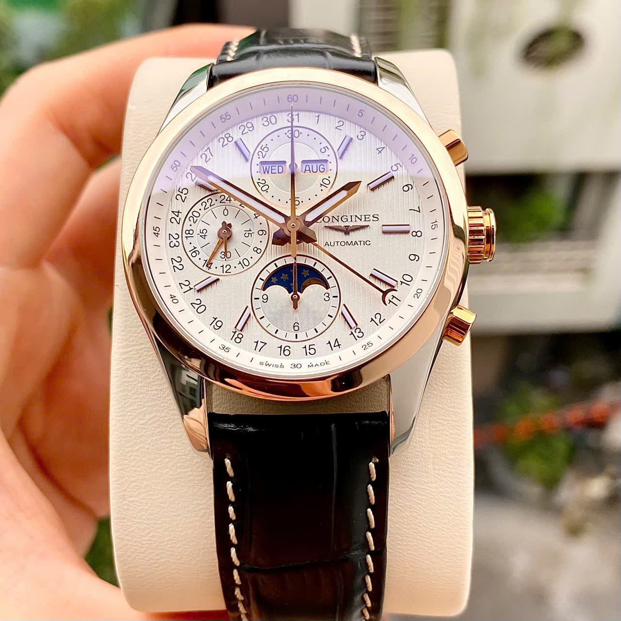 Longines Conquest Moonphase Chronograph Demi 18K L2.798.5.72.3