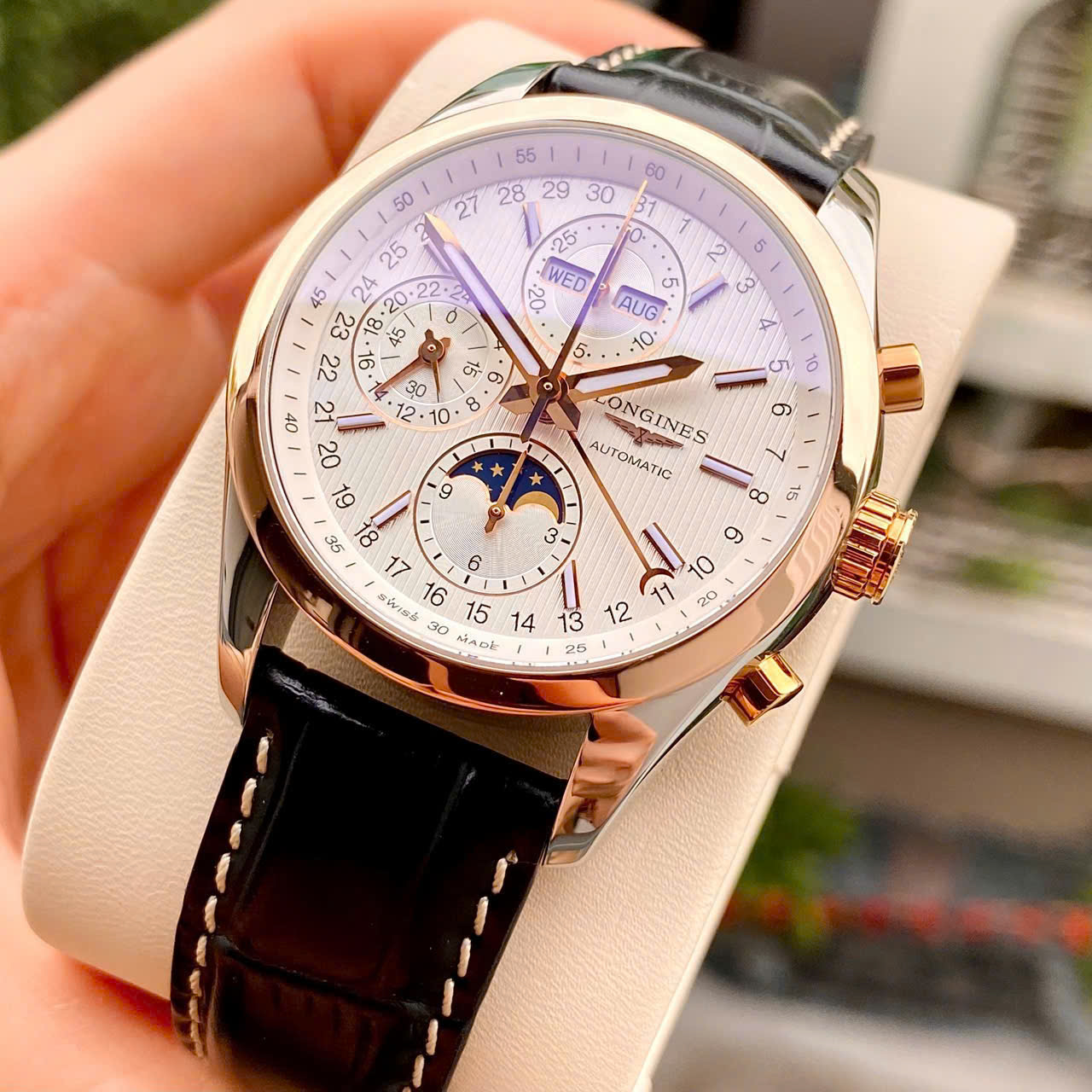 Longines Conquest Moonphase Chronograph Demi 18K L2.798.5.72.3